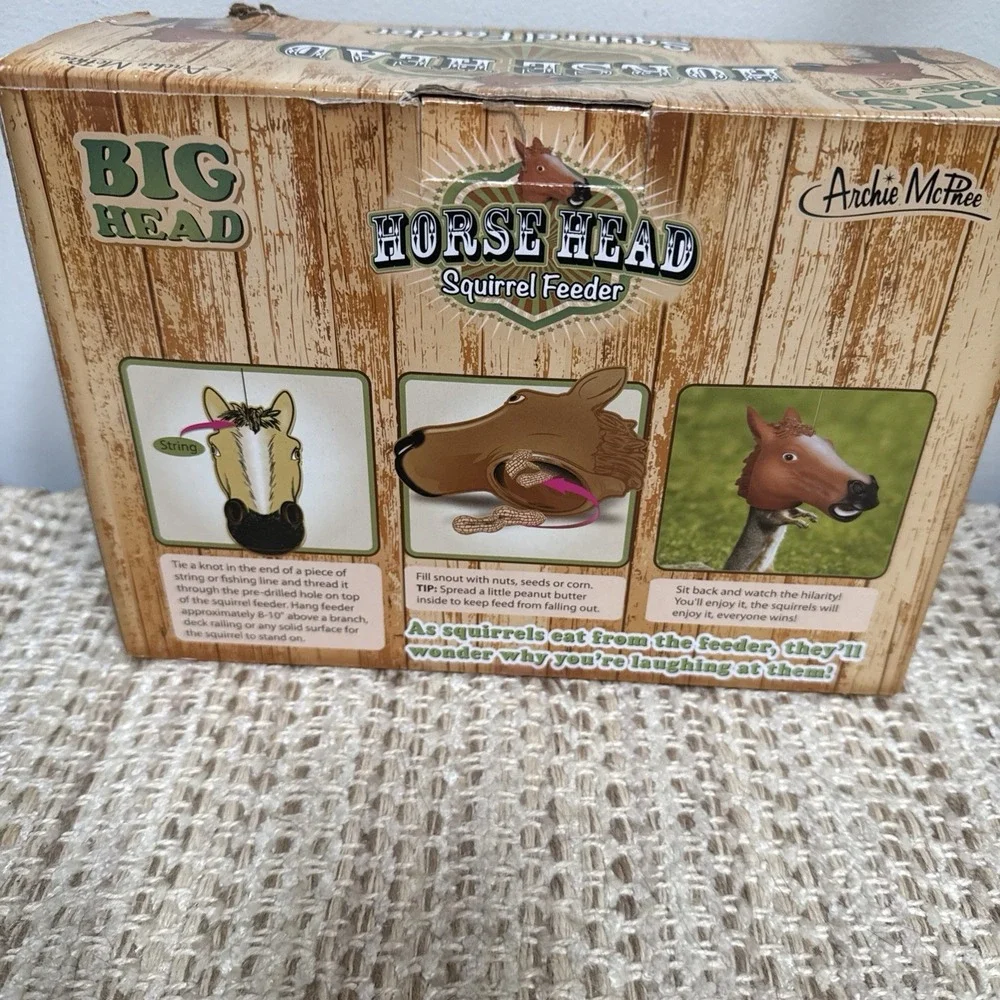 Squirrel Feeder NIB Horse Head Archie McPhee Accoutrements Big Head Animal